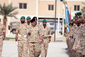 لدى زيارته للحرس الملكي...ولي العهد يشيد بكفاءة منتسبي قوة الدفاع في تحقيق الأهداف ضمن قوات التحالف العربي