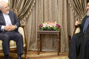 نصر الله يستقبل ظريف ويستعرض معه تطورات المنطقة