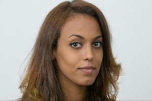 مذيعة تطرد بمصر بسبب بشرتها وتتألق بألمانيا