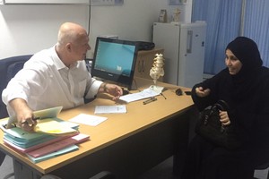 ﻿الجراح الفنلندي رانتانن يباشر عمله بمركز الطب الرياضي