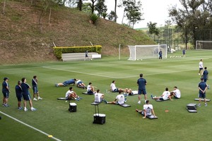 الأرجنتين تجري أول مران في البرازيل استعدادًا لـ'كلاسيكو الأرض'