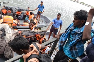 خطة استراليا لحظر دخول طالبي اللجوء الذين يصلون بحراً تواجه خطراً