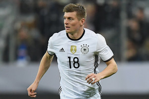الإصابة تحرم المنتخب الألماني من جهود كروس في مباراتي سان مارينو وإيطاليا