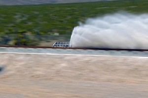 الإمارات تجرّب نظام مواصلات فائق السرعة