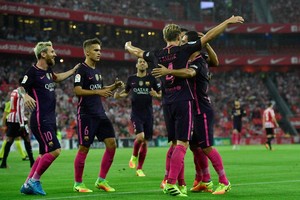 لماذا يتم اتهام لاعبي برشلونة دائماً بالتهرب الضريبي؟