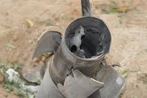 إصابة أربعة أشخاص في السعودية جراء سقوط مقذوفات من الأراضي اليمنية