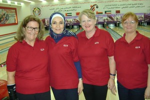السيدات مسرورات بالمشاركة في دوري البولينغ لدوائر بابكو