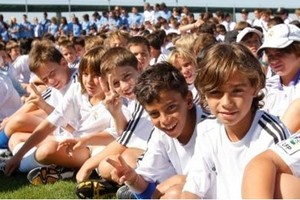 ريال مدريد يبدأ مشروعه لتنمية المهارات الإنسانية والرياضية في كوبا