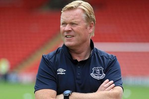 مدرب إيفرتون يرشح ليفربول للمنافسة على الدوري الإنجليزي