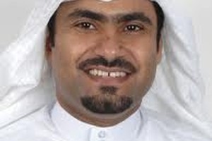 العسومي يهنئ ناصر بن حمد لحصول على وسام 'أنوك'