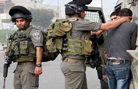 قوات إسرائيلية تعتقل 6 فلسطينيين في أنحاء مختلفة من الضفة الغربية