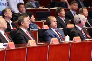 محافظ العاصمة يشارك في منتدى التكنولوجيات العالية بمدينة شنزهين الصينية