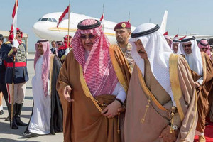 رئيس الوزراء وولي العهد: البحرين حريصة على استمرار التواصل والتنسيق مع السعودية في جميع القضايا