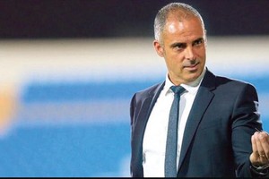 مدرب بني ياس: لا نستحق المركز الأخير في الدوري الإماراتي