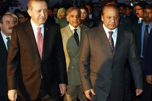 باكستان تشيد بالديمقراطية 'المرنة' بقيادة أردوغان 'الشخصية قوية التأثير'