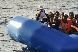 18 قتيلا على الاقل و340 مفقودا هذا الاسبوع في مآسي المهاجرين المستمرة في المتوسط