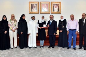 'جيبك' تستضيف احدى طالبات مجمع البحرين العلمي بمخيم الزعتري للاجئين السوريين