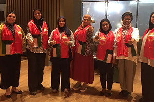 وفد تطوعي كويتي يزور سوق المنامة القديم