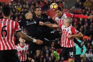 بالفيديو... ساوثاهمبتون يعرقل انطلاقة ليفربول وفوز مانشستر سيتي في الدوري الانجليزي