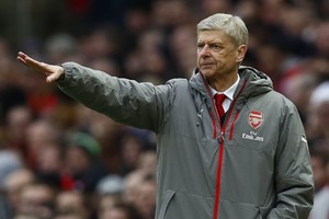 فينغر راض عن التعادل مع مانشستر يونايتد ويعترف بافتقاد الحدة الهجومية