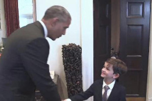 أوباما يلتقي طفلاً عرض استضافة عمران السوري