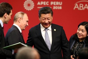 الرئيس الصيني يحث الفلبين وفيتنام على حل الخلافات في بحر الصين الجنوبي بشكل ثنائي