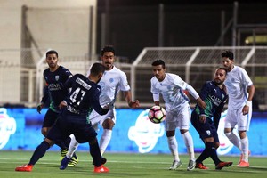 بالفيديو والصور... الأهلي يفوز على الباطن بصعوبة في الدوري السعودي