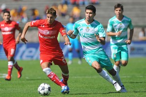 بوماس يكتسح بويبلا بثلاثية ويتأهل إلى دور الثمانية من الدوري المكسيكي