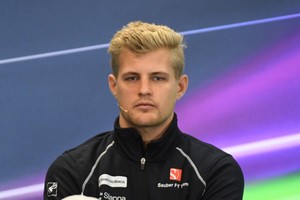 فريق ساوبر المنافس بسباقات الفورمولا1 يمدد تعاقده مع السائق إريكسون