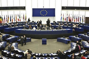 البرلمان الاوروبي يطالب حزب استقلال بريطانيا برد 172الف يورور