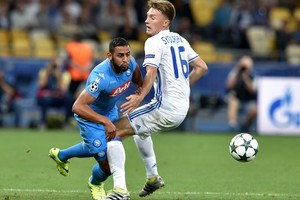 نابولي يتطلع إلى حسم التأهل إلى دور الستة عشر من دوري أبطال أوروبا