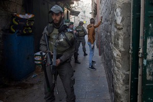 استشهاد فلسطيني برصاص جنود إسرائيليين