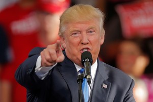 ترامب: فاراج سيكون سفيراً بريطانياً جيداً في أميركا