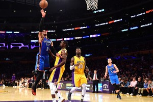 بالفيديو... بليكانز يهزم هوكس وليكروز يتخطى أوكلاهوما في دوري الـ 'nba'