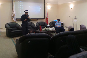 'السلامة العامة' محاضرة للدفاع المدني بمبنى المحافظة الجنوبية