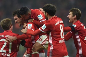 بايرن ميونيخ يحتفل بعودة هوينس بالفوز على ليفركوزن في البوندسليغا