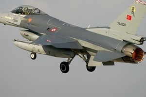 الجيش التركي: طائرات تضرب أهدافا لـ'داعش' في شمال سورية