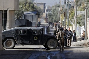 العراق... إصابة عدد من قيادات الحشد الشعبي في قصف استهدف مطار تلعفر