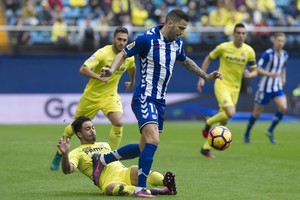 بالفيديو... ألافيس يفجر المفاجأة ويسقط فياريال بالقاضية في عقر داره
