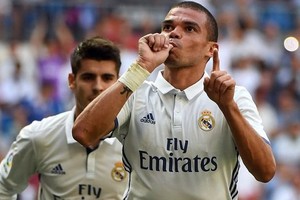 بيبي يحارب للاعتزال في الفريق الملكي