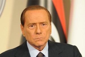 بيرلسكوني يبدي مرونة لتمديد الموعد النهائي لبيع ميلان للمستثمرين الصينيين