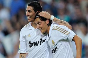 'ماركا': أوزيل ودي ماريا يعرضان خدماتهما للعودة إلى ريال مدريد