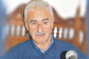 وفاة المغني الجزائري أعمر الزاهي عن 75 عاما