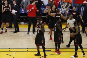 هيوستن يقطع سلسلة انتصارات غولدن ستيت بالـ'NBA'