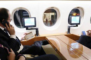 اليسار الفرنسي يبدأ تعبئة أنصاره بعد إعلان أولوند عدم خوض السباق الرئاسي