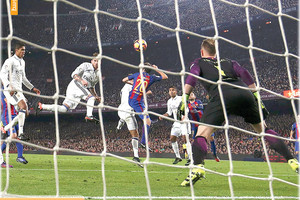 سوالف رياضية... هل تعادل ريال مدريد وبرشلونة في 'الكلاسيكو' كان عادلاً؟