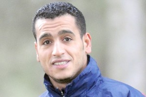 شبيبة القبائل يفسخ عقد مهاجمه زياية بالتراضي