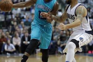 بالفيديو... مافريكس يعاني مجددا ويخسر للمرة السادسة عشر في دوري السلة الأميركي