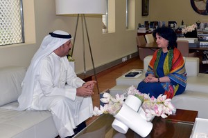 الشيخة ميّ تستقبل رئيس مجلس إدارة خليج البحرين