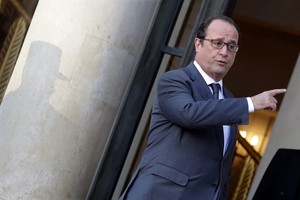 هولاند يتهم روسيا بعرقلة مساعي الامم المتحدة حول سورية